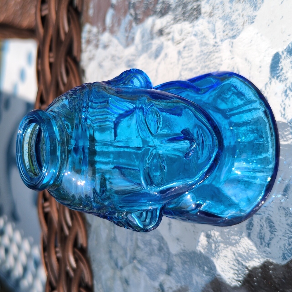 Wheaton Blue Glass George Washington Bust Sculpture